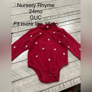 Santa Embroidered onesie
24M